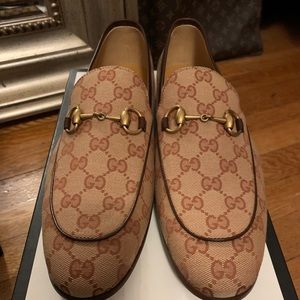New Gucci Jordan Logo men loafers.  Never worn!
